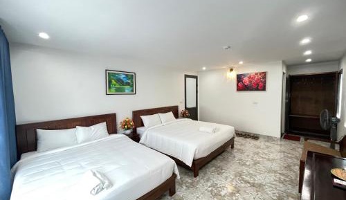 Triple Room with Private Bathroom