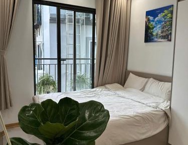Studio with Balcony