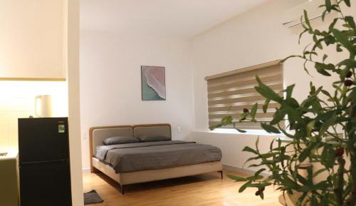 Deluxe Studio