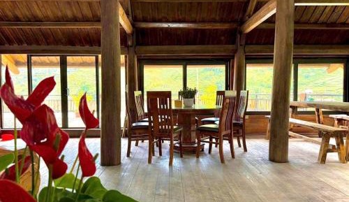 Deluxe Bungalow with Garden View