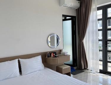 King Room with Balcony