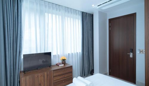 King Room with Mountain View