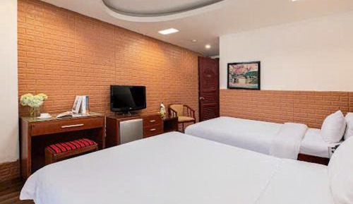Deluxe Family Room