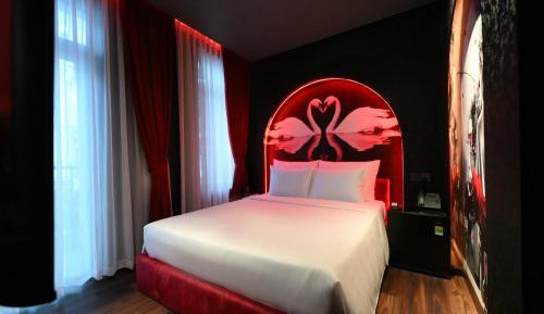 King Room with Spa Bath