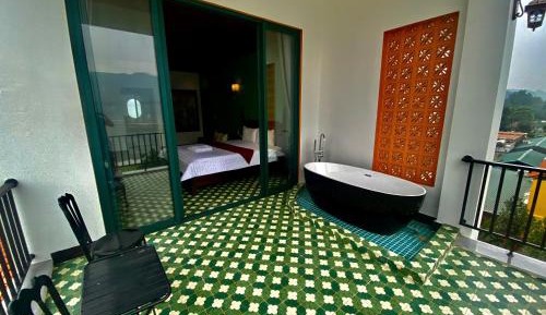 Double Room with Mountain View