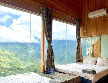 Quadruple Room with Mountain View