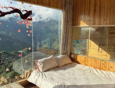 Double Room with Mountain View