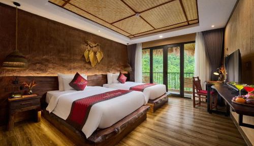 Deluxe Double or Twin Room with Balcony