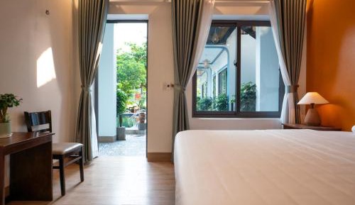 Double Room with Mountain View