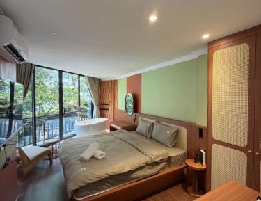 Deluxe Double Room with Bath