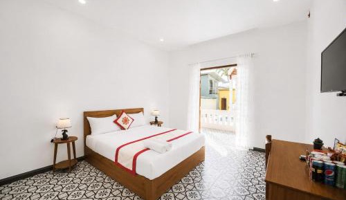 Double Room with Private Bathroom