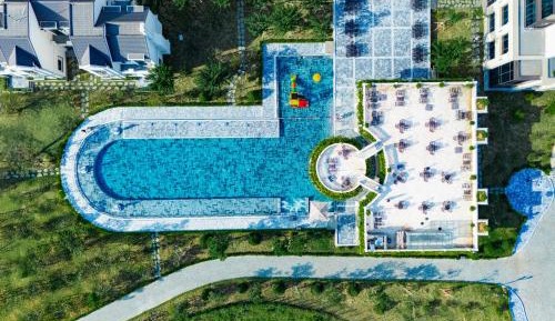 Premier King Room Mountain View with Hot Spring Access