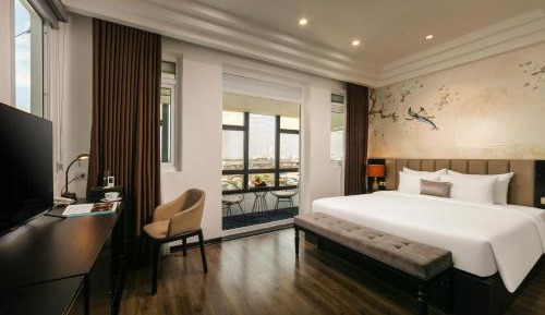 Junior Suite with Balcony