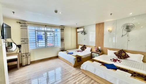 Twin Room with City View