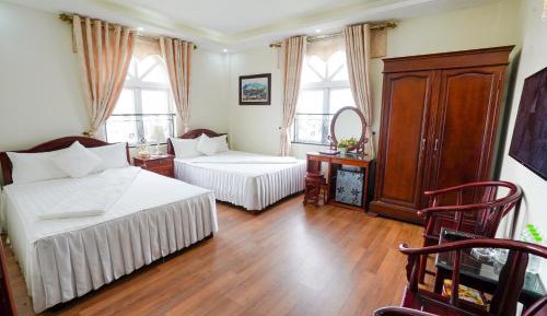 Deluxe Queen Room with Two Queen Beds