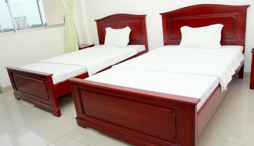 Twin Room with Bath
