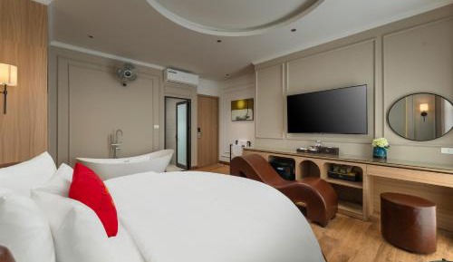 Suite with City View