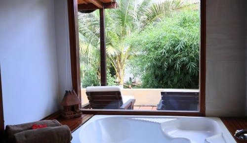 Deluxe Bungalow with Garden View