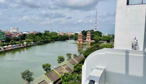 King Room with Lake View
