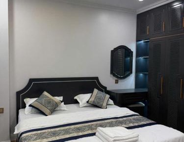 Standard King Room