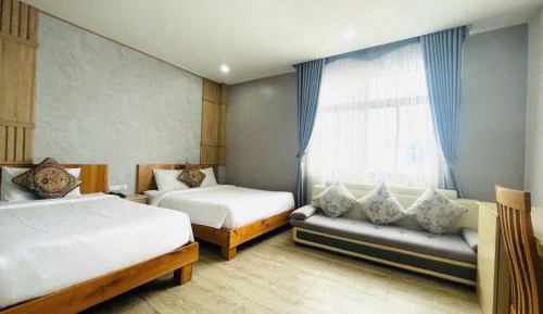Double Room with Balcony (3 Adults)