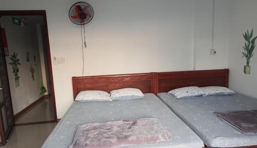 Queen Room