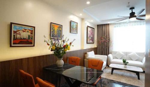 Deluxe Family Room