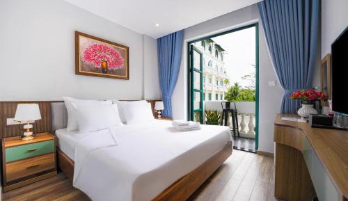Deluxe Double Room with Balcony