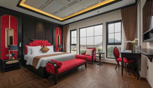 Suite with City View