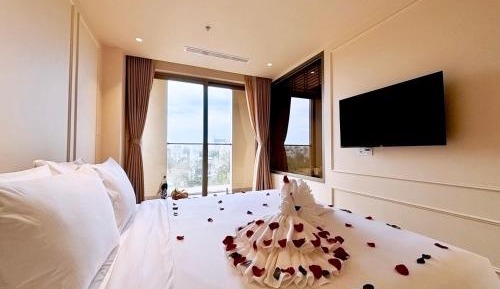 Deluxe Double Room with Balcony