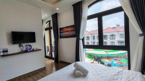 Deluxe Double Room with Balcony
