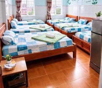6-Bed Mixed Dormitory Room