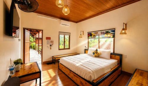 King Room with Mountain View