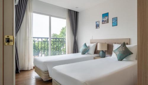 Twin Room with Balcony