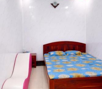 Deluxe Room (2 Adults + 1 Child)