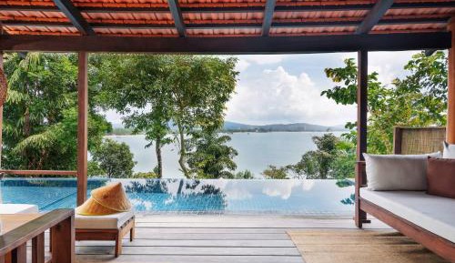 Ocean Pool Villa