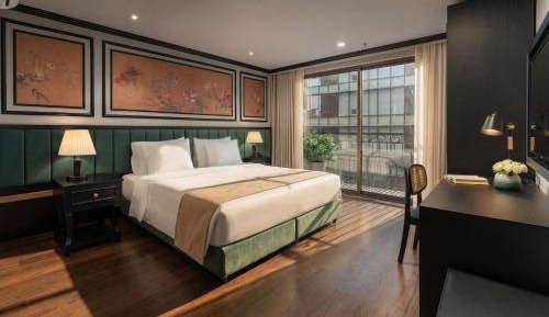 Premium Suite with Balcony and City View
