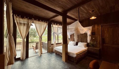 King Room with Balcony