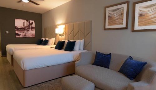 Deluxe Queen Room with Two Queen Beds - Non-Smoking
