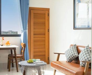 One-Bedroom Apartment with City View