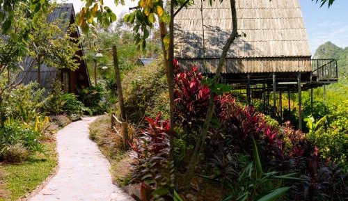 Bungalow with Patio