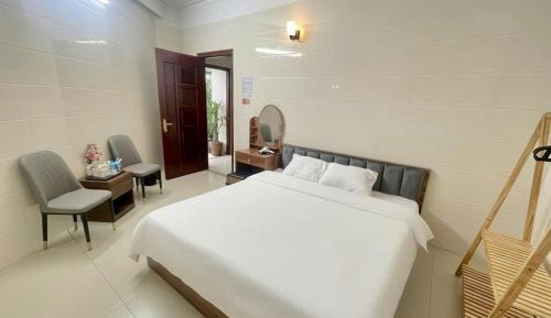 Double Room with Private Bathroom
