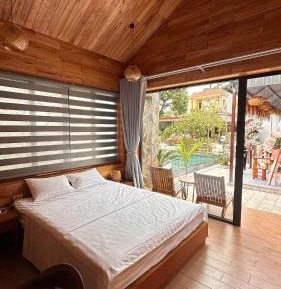 Double Room with Pool View