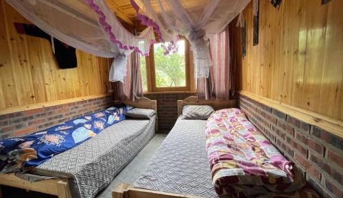 Twin Room with View