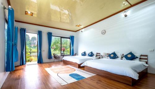 Quadruple Room with Mountain View