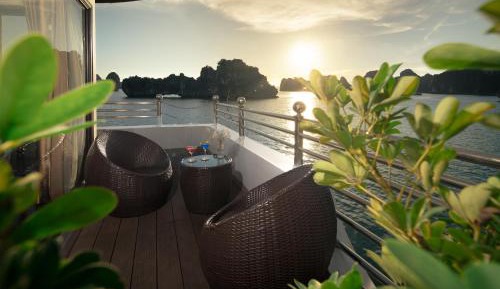 Athena Royal Suite with Panoramic View and Private Balcony - 2 Days 1 Night