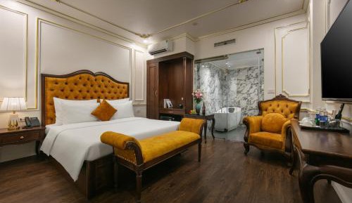Suite with Spa Bath