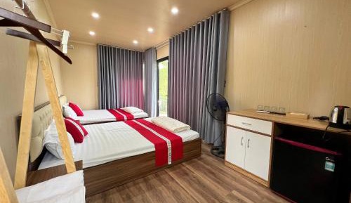 Quadruple Room with Lake View
