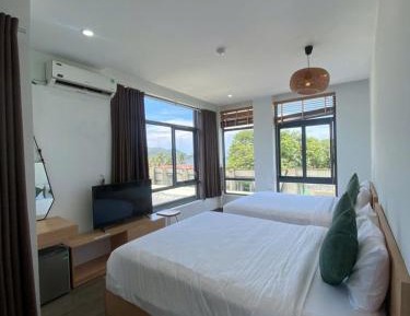 Deluxe Family Room