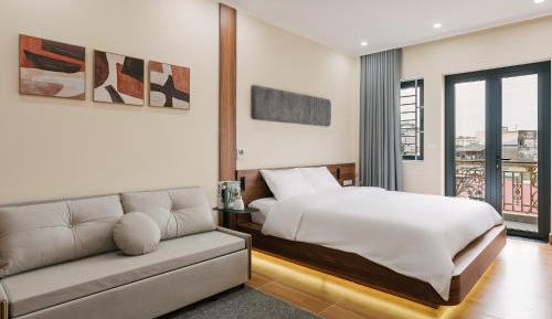 One-Bedroom Apartment with Balcony and City View